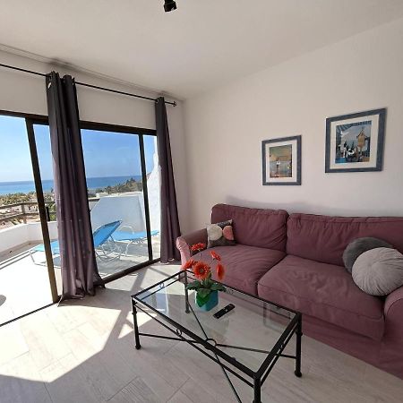 Aurora 104 Apartment Giniginamar Ngoại thất bức ảnh