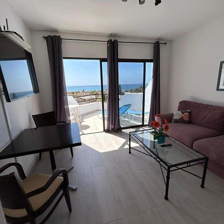 Aurora 104 Apartment Giniginamar Ngoại thất bức ảnh