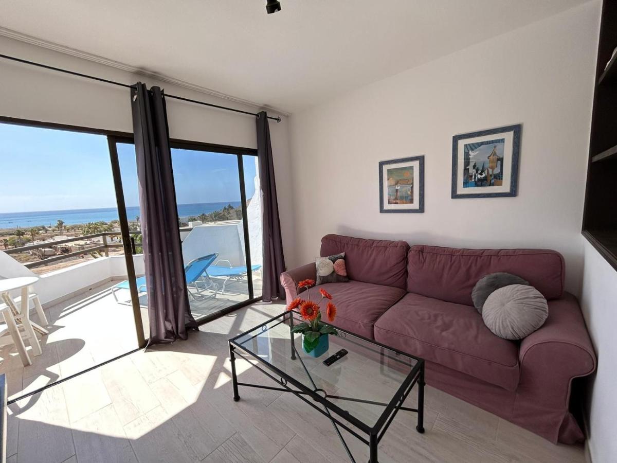 Aurora 104 Apartment Giniginamar Ngoại thất bức ảnh