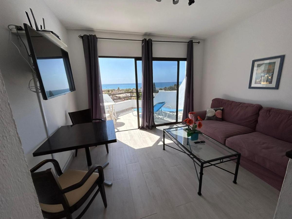 Aurora 104 Apartment Giniginamar Ngoại thất bức ảnh